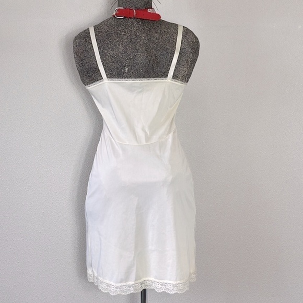 Vintage Sears The Doesn’t Slip Short Slip Dress 60s Nylon Anti-Cling Lingerie 32 - Picture 4 of 16